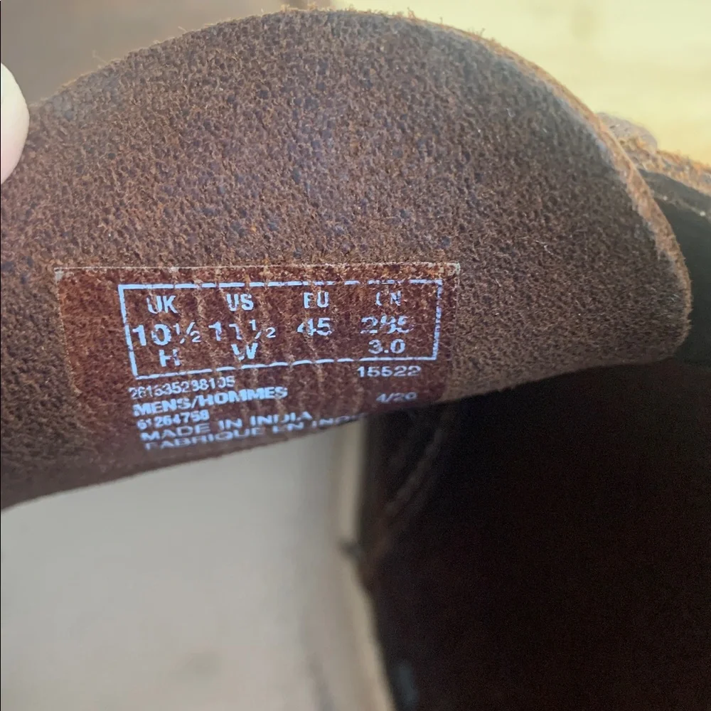 Clarks chukka boots